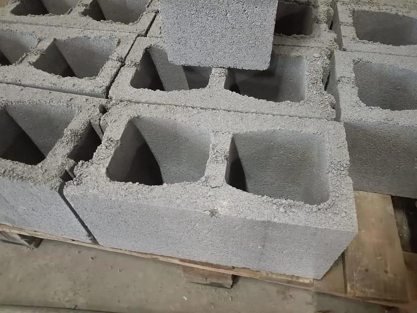 Стеновой блок стандартный с замком 390х190х190 мм фото 1