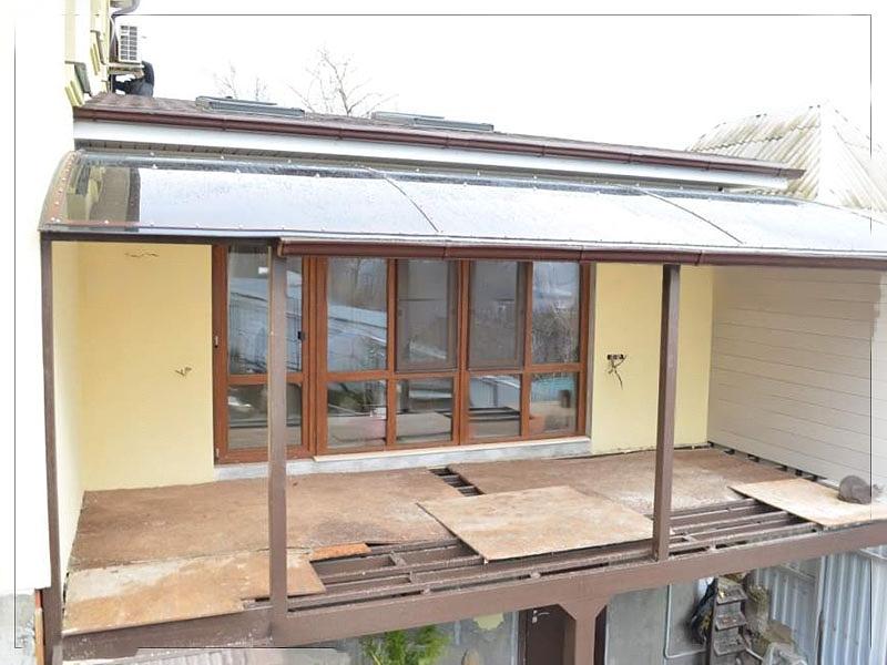 Навес из монолитного поликарбоната фото 2