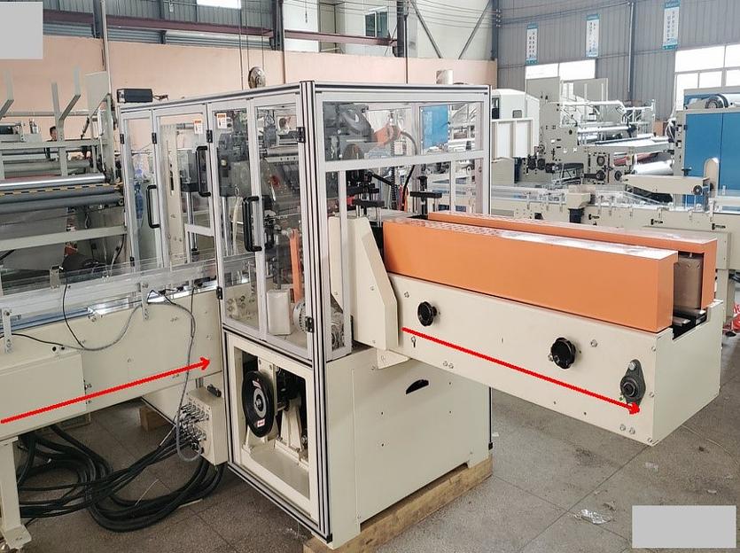 Автоматический станок для упаковки салфеток LUSAX-35 фото 3