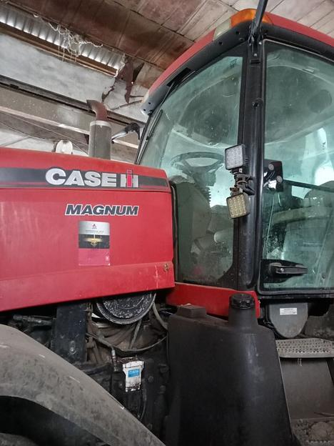 Трактор Case Magnum 310 фото 2