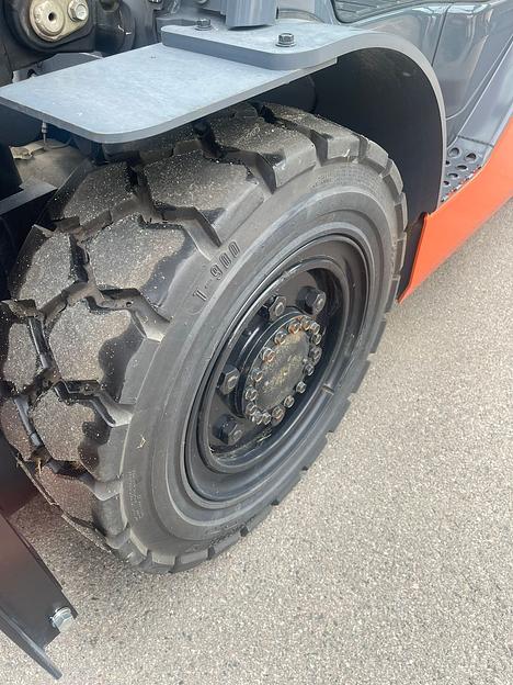 Вилочный погрузчик TOYOTA фото 7