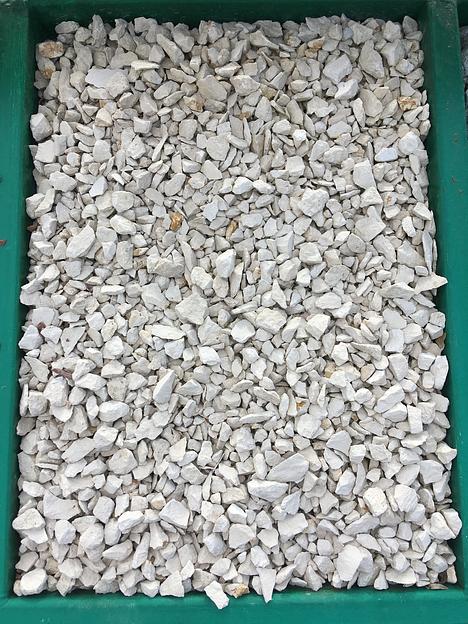 Крошка декоративный щебень Бежевый /тн (100-150 мм) фото 1