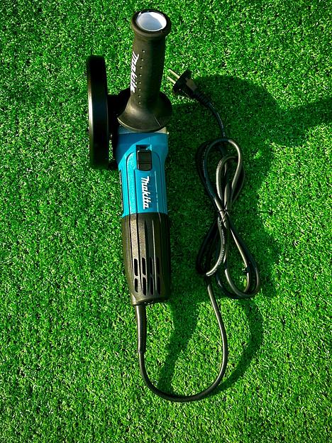 Шлифовальная машина-болгарка Makita GA5030 фото 1