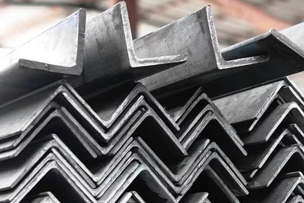 Уголок равнополочный 25х25 мм. фото 1