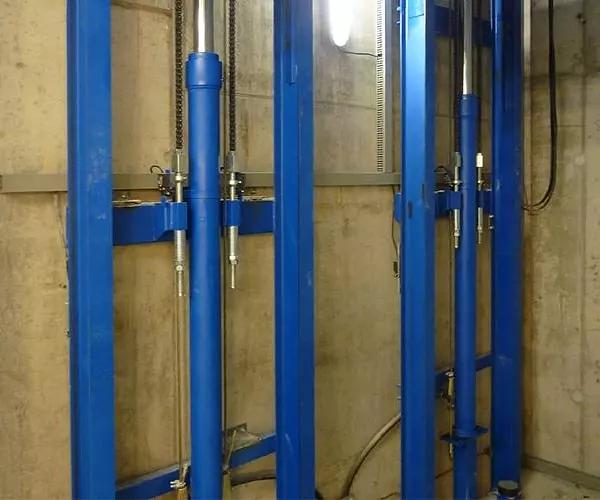 Грузовой лифт модель EV-2CL-3000 фото 1