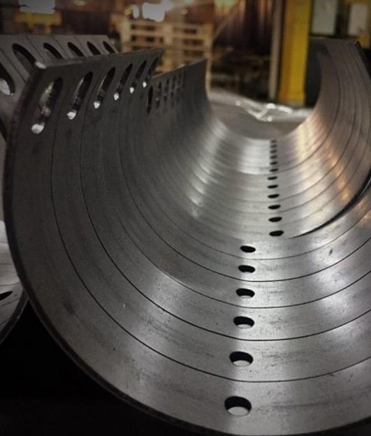 Гнутие листов металла фото 1