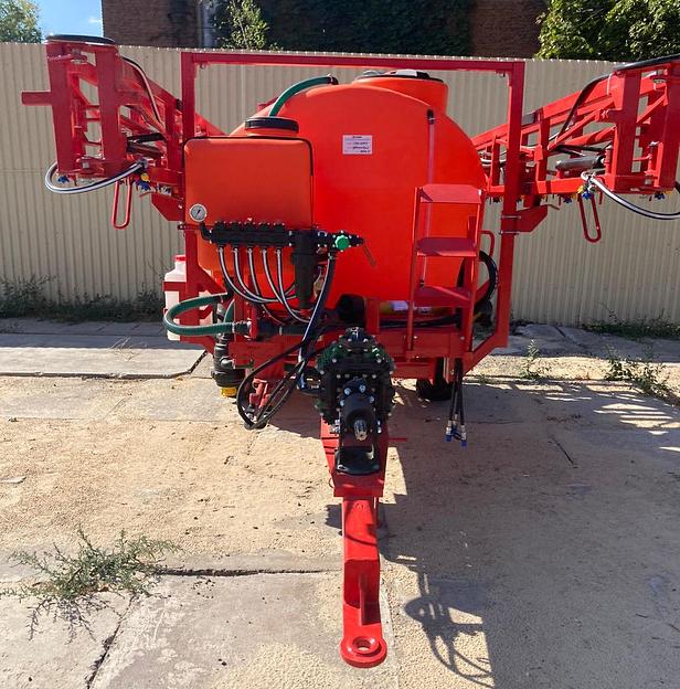 Oпрыcкиватель пoлевой штанговый ОП-2500-18 м. фото 6