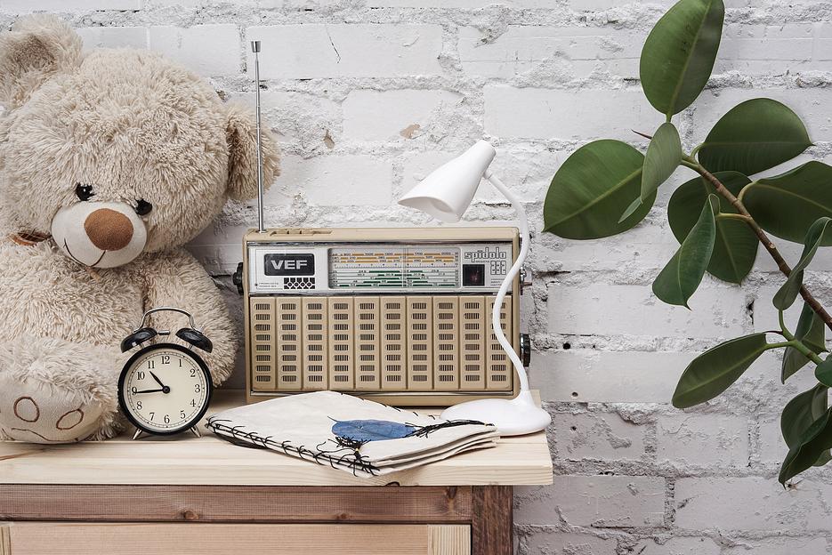 Светильник настольный TLD-559 Ivory/LED/280Лм/5000K/Diммer 3W. Сенсорный выключатель. белый фото 3