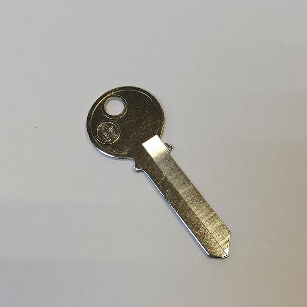 Заготовка ключа TL-8R фото 1