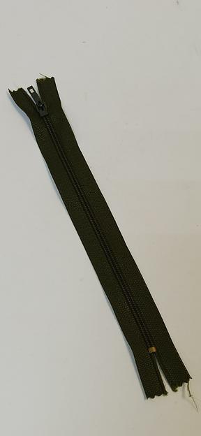 Молния брючная № 4 18 см. Темно-зеленый фото 1