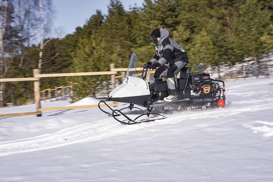 Снегоход Бурлак Егерь стандарт 15 л.с., 2390*1100*1250 мм. Подвеска: катковая фото 5