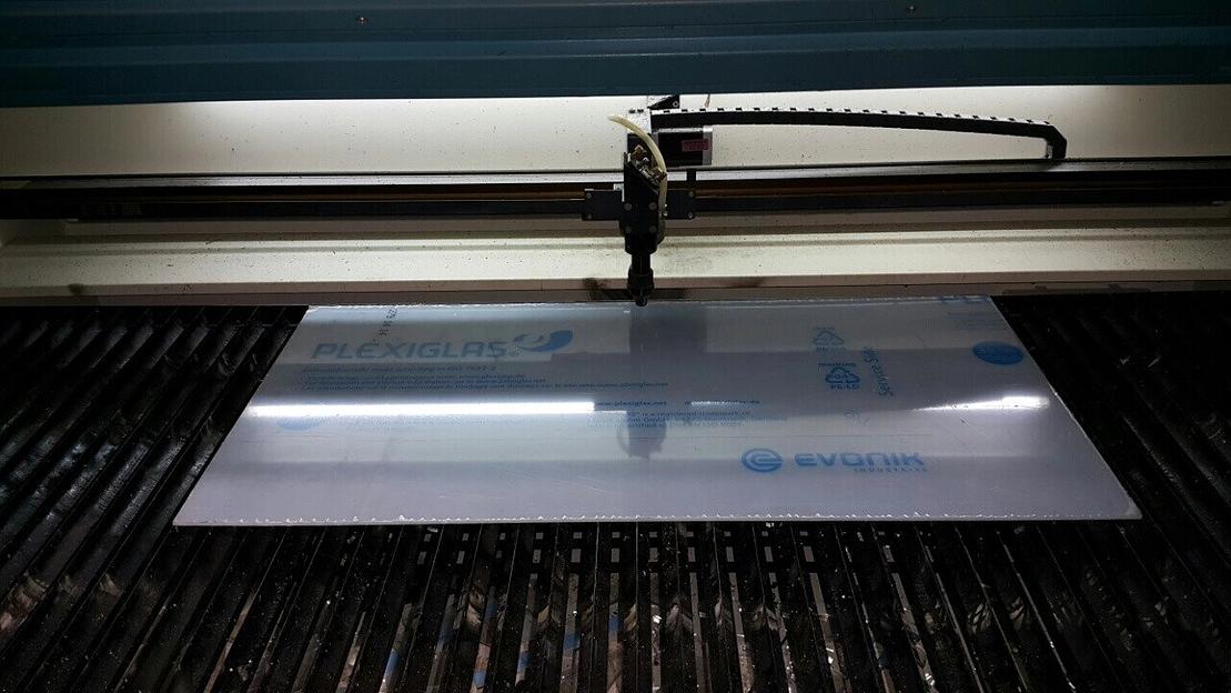 Лазерная резка оргстекла фото 1