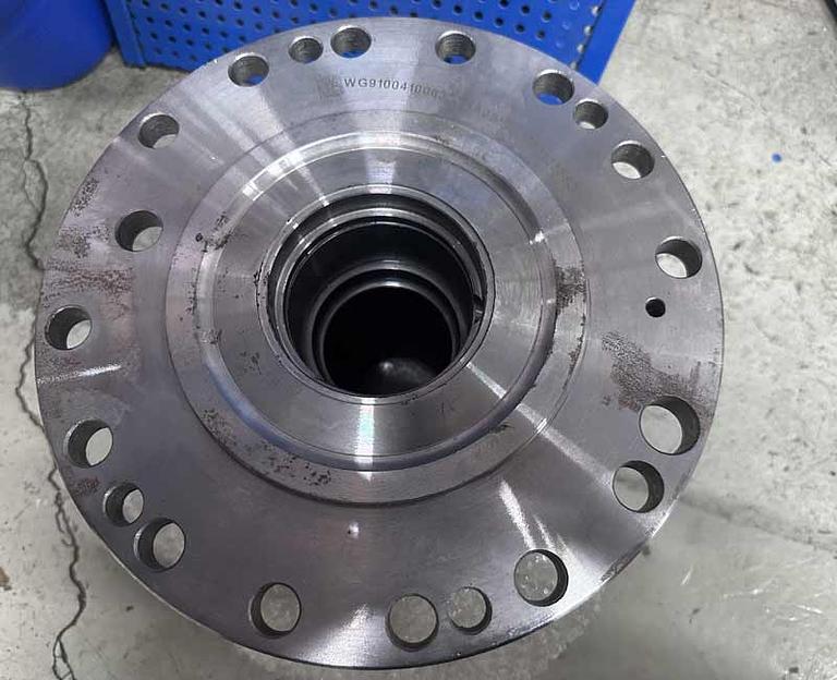 Хвостовик вала переднего ведущего моста F2000 1880410076 фото 2