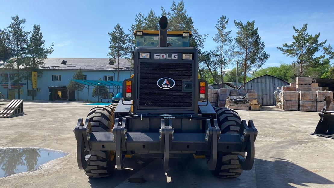 Автогрэйдер G9190F фото 6