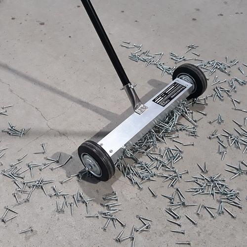 Магнитный телескопический сборщик на колёсах, 330 мм фото 6