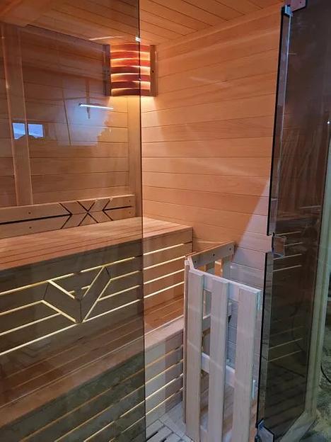 Финская сауна со стеклянным фасадом «Премиум» фото 2