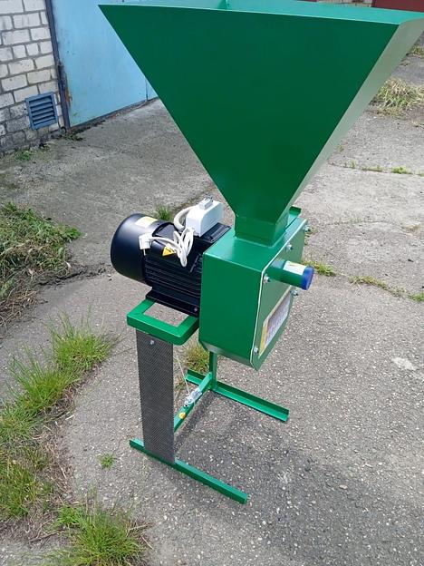 Зернодробилка ЗИМ1000 (1000кг/ч,2.2кВт, 3000об/мин, 220В) фото 2