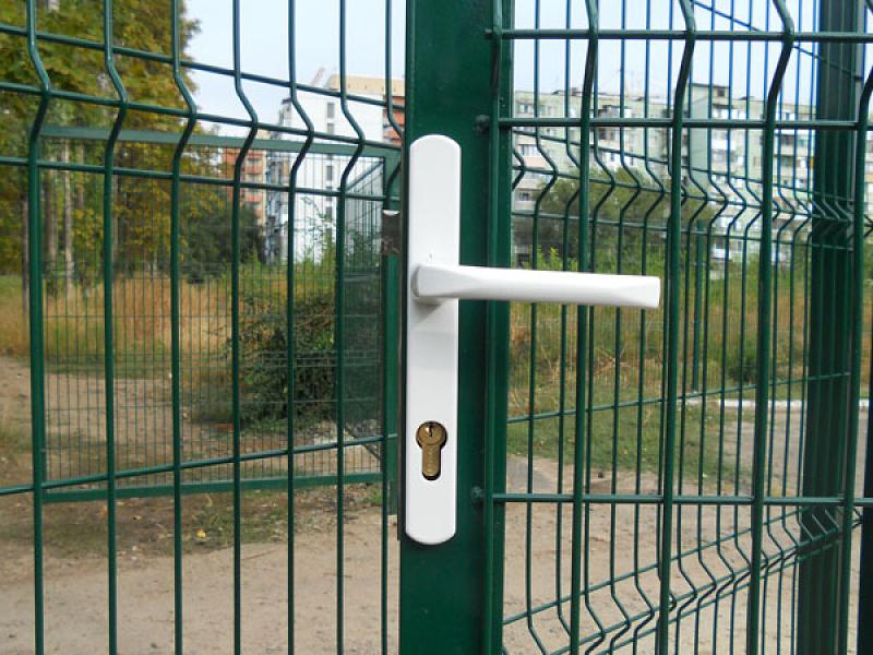 Калитка под замок 2430×1000×4 мм для 3D забора фото 1