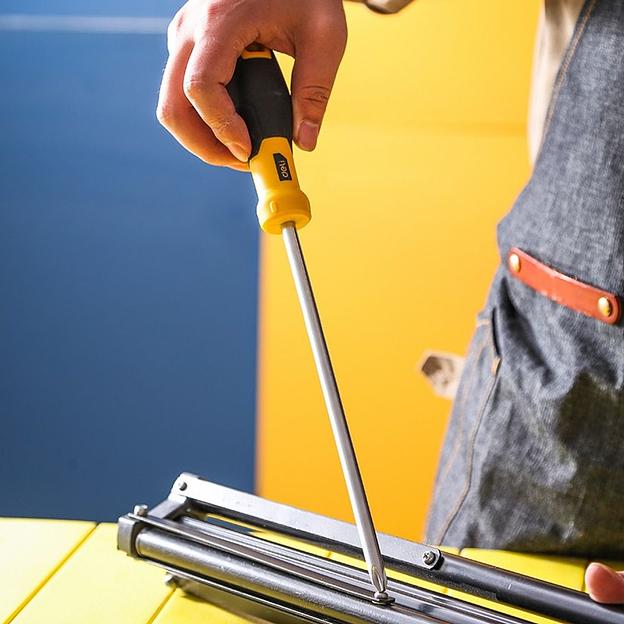 Крестовая отвертка Deli DL638200 PH3x200мм Материал: CR-V. Двухкомпонентная ручка. Хромированная. фото 4