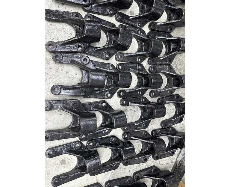 Кронштейн буксировочного крюка R F3000 DZ95189840014 фото 1