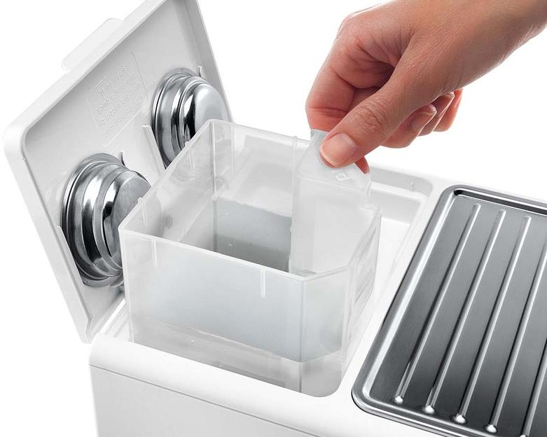 Кофеварка рожковая Delonghi ECP33.21.W 1100Вт белый фото 4