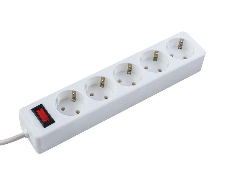 Сетевой фильтр ПВС КОСМОС 3х0.75 белый 5м с выключателем фото 1