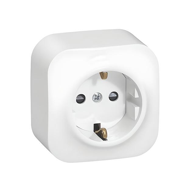 Розетка с зк с зш Legrand Forix 16A 250В IP20 накладная белый 782420 фото 1