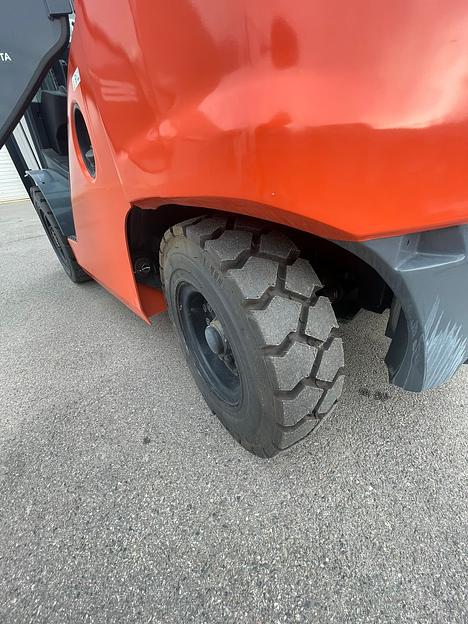 Вилочный погрузчик TOYOTA фото 5