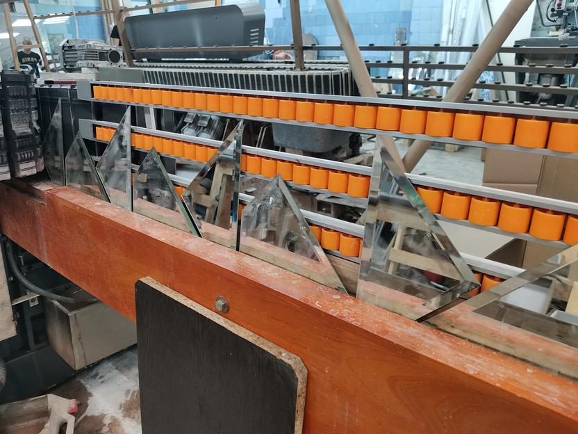 Зеркальное панно с фацетом фото 7