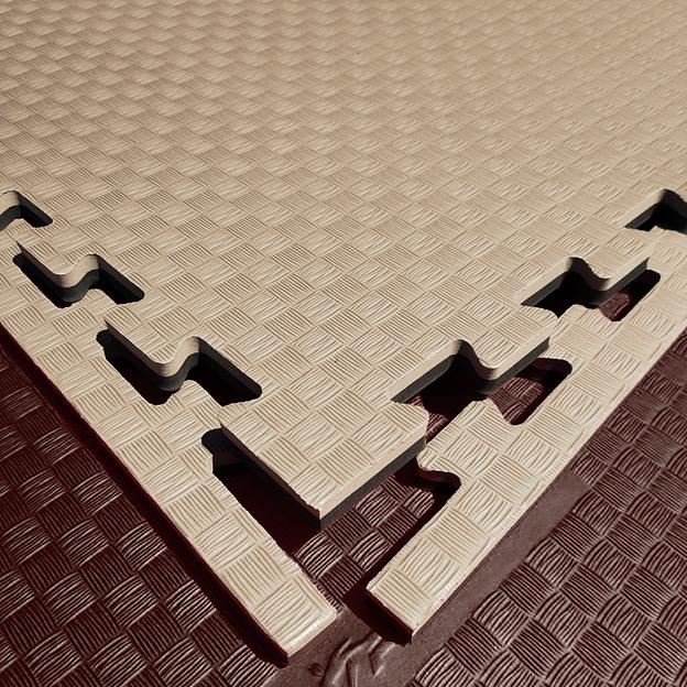 Мягкий модульный пол (будо-мат) двухсторонний 100x100 см, толщина 2,5 см, Цвет Бежево-коричневый, Толщина модуля 25 мм. фото 1