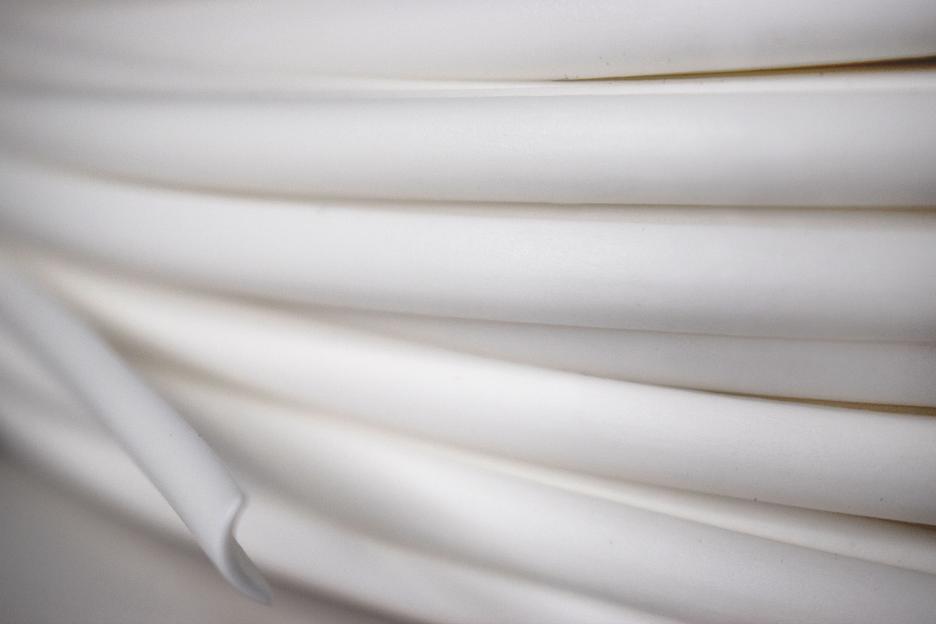 Искусственный ротанг для мебели сечение лента 8 мм фото 2