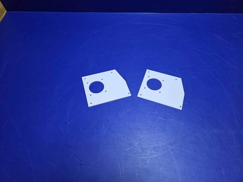 Лазерная резка деталей из белого оргстекла (PLEXIGLAS), крышка для прибора. Продажа деталей оптом и в розницу. фото 2