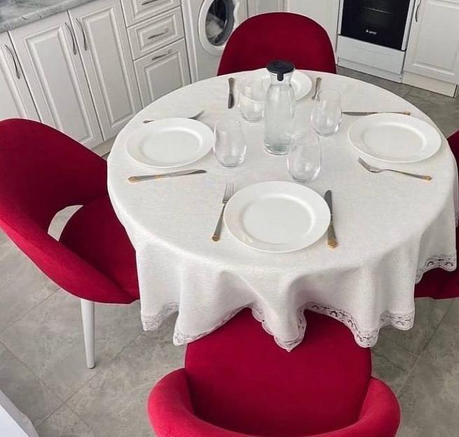 Стул мягкий, красный с белыми ножками ОПТ фото 3