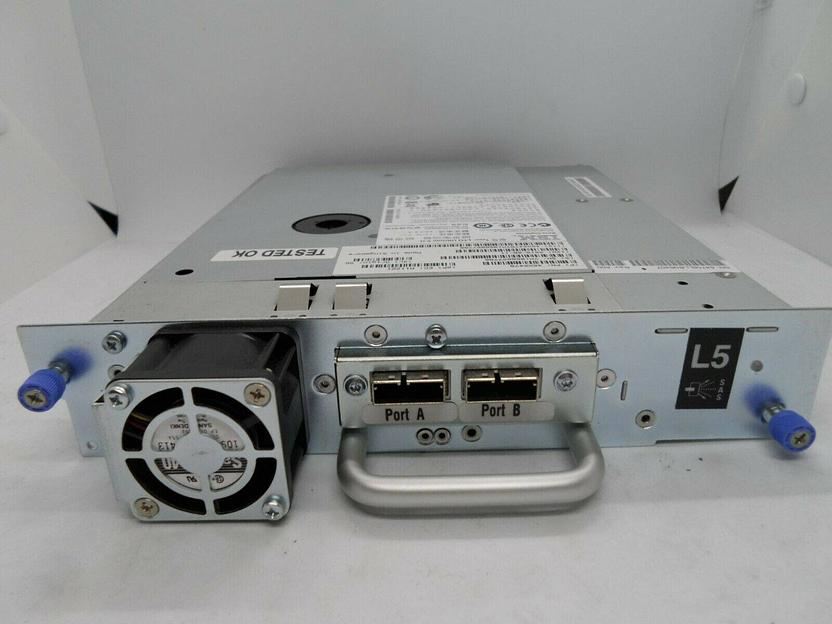 **Ленточный накопитель DELL 1.5TB/3TB LTO-5 SAS HH TAPE DRIVE [676R6] [46X6073] фото 1