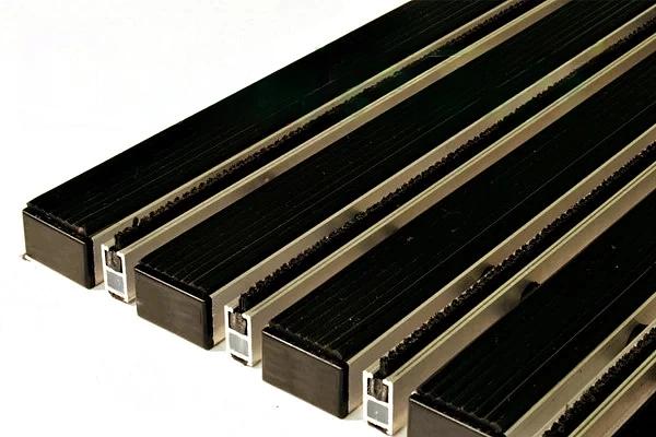 Придверная грязезащитная решётка «Сити Резина + Страйп» ОПТ фото 1