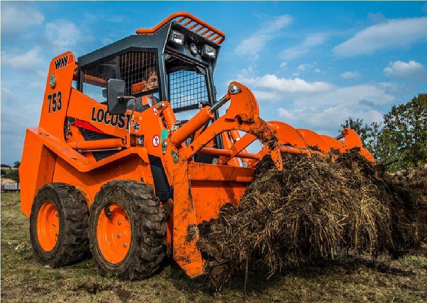 Минипогрузчик с бортовым поворотом LOCUST L753 фото 1