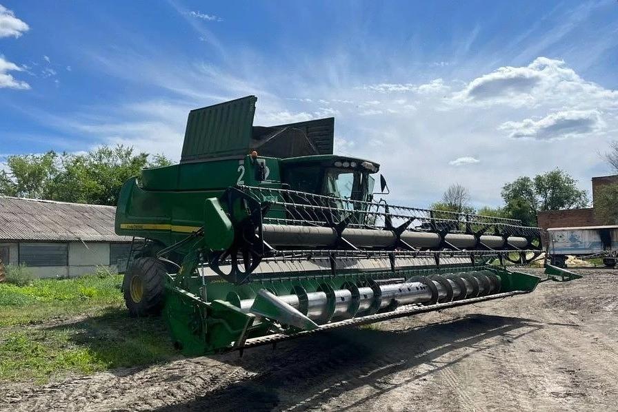 Комбайн John Deere S690 2008 фото 6