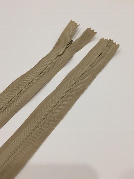 Молния потайная 50см.  Бежевый фото 1