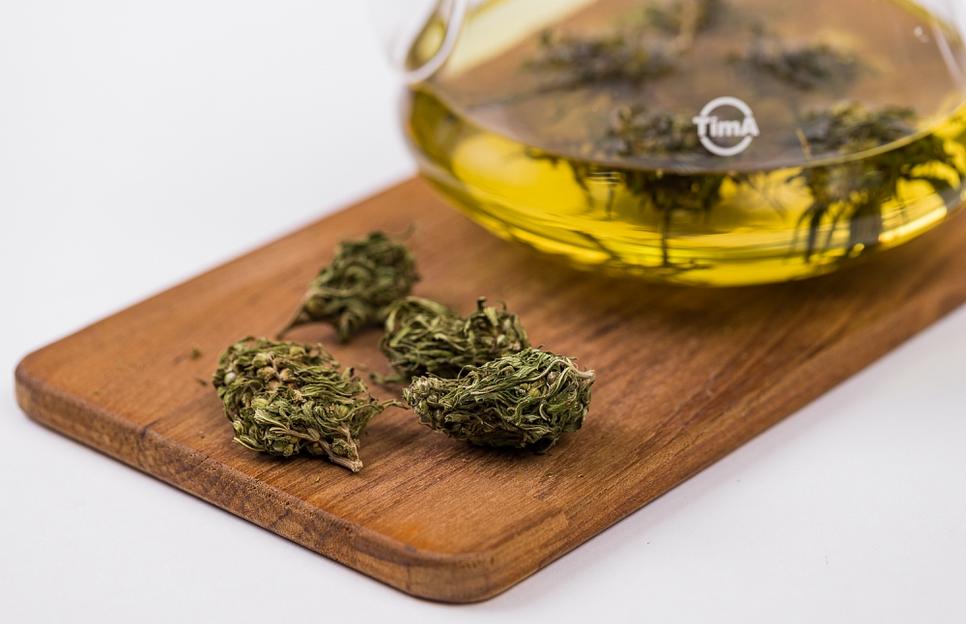 Травяной сбор Hempico «Не чай» конопляный с соцветием в тубе 50 г ОПТ фото 2