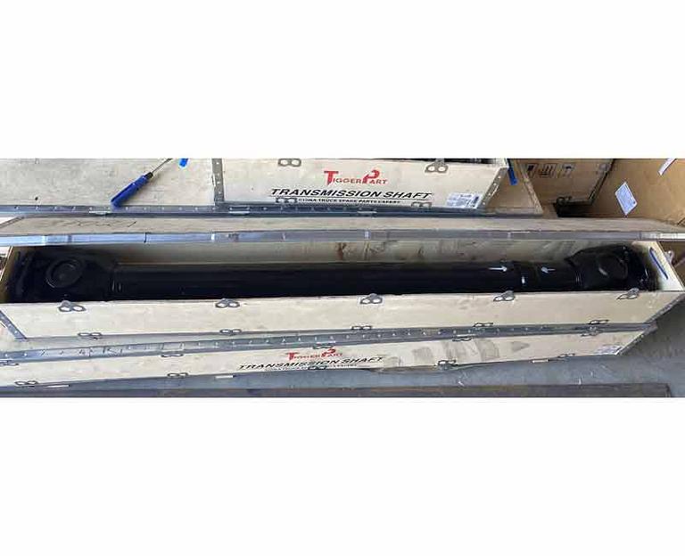 Вал карданный основной L=1780 мм 4 отв. ф180 крестовина 62 SHAANXI DZ9114313178 TiggerPart фото 1