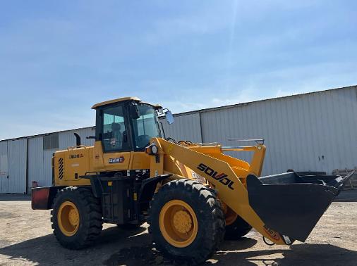 Фронтальный погрузчик Sovol ZL939 фото 3