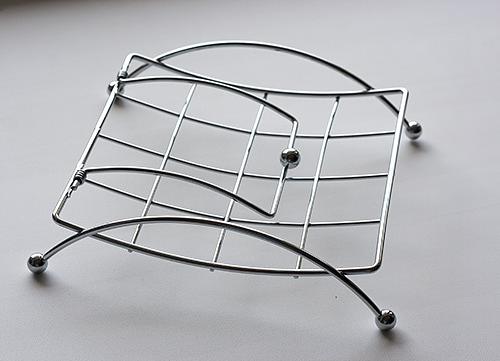 Салфетница 18*18*5,5 см. горизонтальная нерж. (салфетки 33*33 см) с держат. /1/24/48/ фото 1