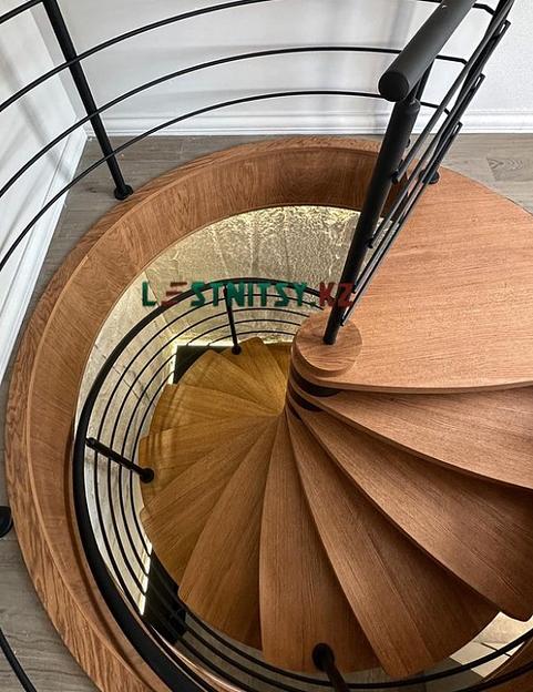 Лестница винтовая под заказ фото 7