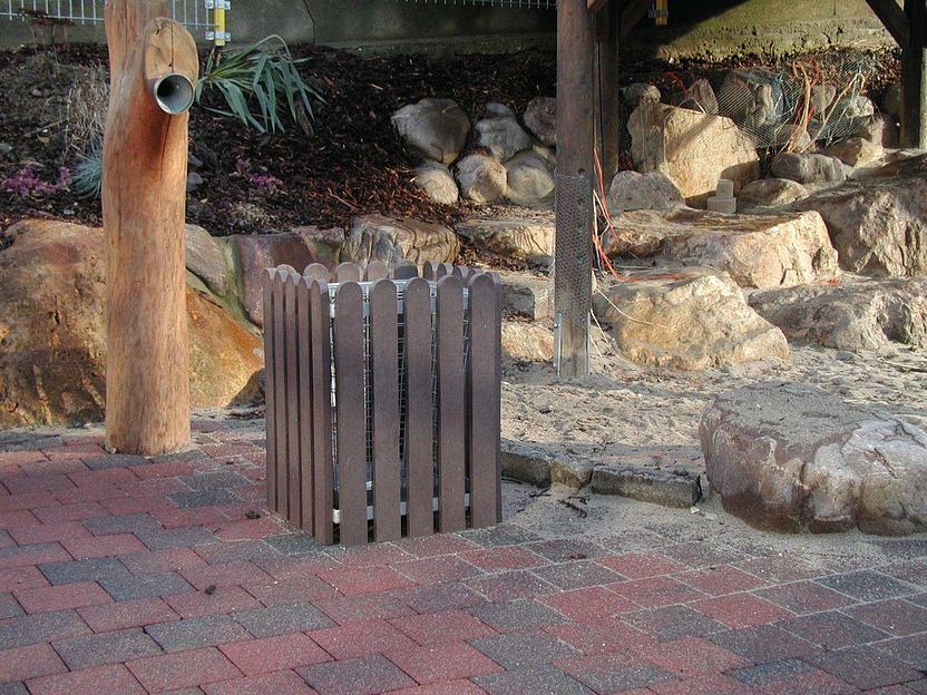 Урна уличная мусорная квадратная фото 2