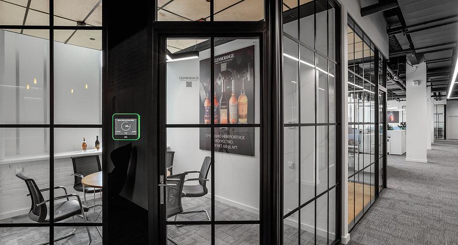 Стационарная перегородка NAYADA-Quadro каркасная с дверью под заказ фото 6