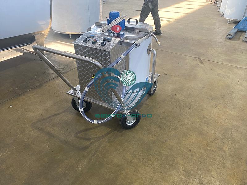 Молочное такси 250 литров фото 4