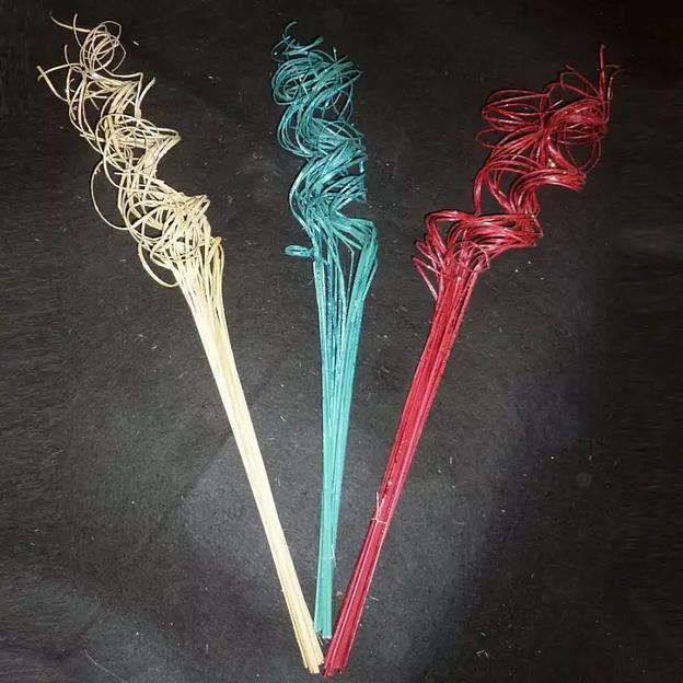 Ветка интерьерная витая цветная (связка 16-20 шт) 942-11 60см фото 1