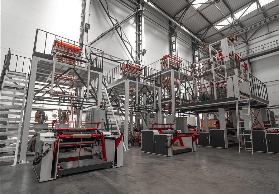 Трёхслойная экструзионная линия «Мультилэйер АВА» 35/45 фото 4