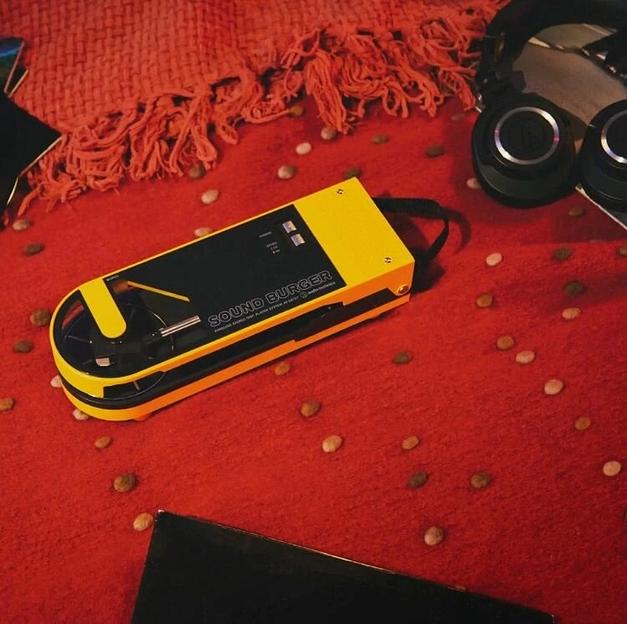 Проигрыватель винила Audio-Technica AT-SB727 полностью автоматический желтый фото 5