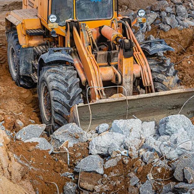 Снос и демонтаж высотных сооружений (башен и дымовых труб) фото 3